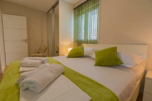 Apartment Paradise In Makarska, Sea View