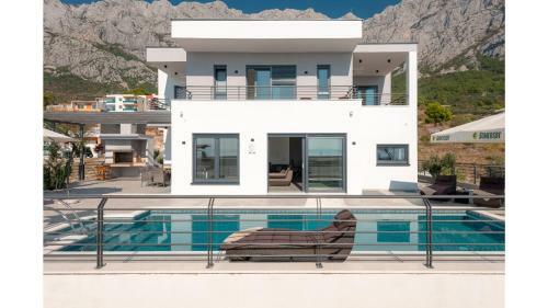 Villa Palace