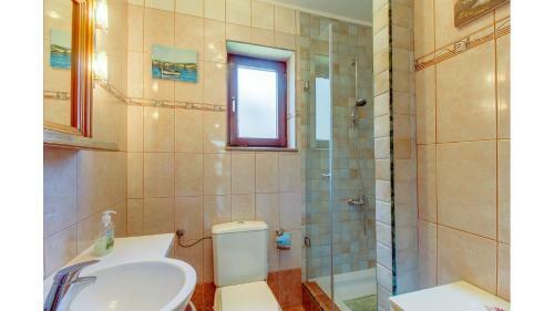 Hostal Cozy Apartment Blamax With Beautiful Private Garden