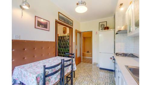 Hostal Cozy Apartment Blamax With Beautiful Private Garden