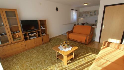 Hostal Apartments Vrbov?an