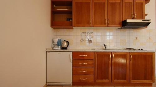Hostal Apartments Miko