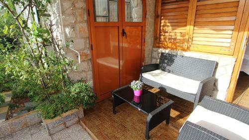 Hostal Apartments Duda