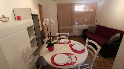 Hostal Apartments Duda