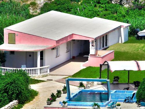 Quaint Holiday Home In Metajna With Terrace