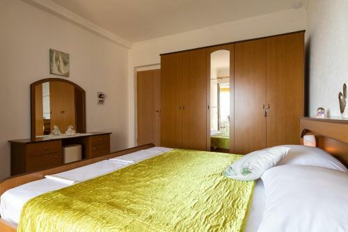 Hostal Apartments Belenum