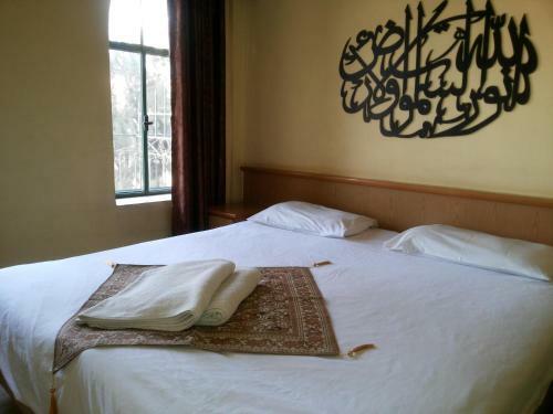 Moab Land Hotel