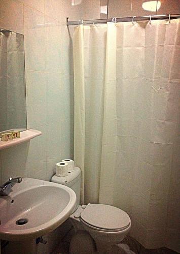 Hostal Pilgrim's Guest House