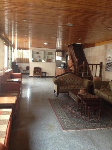 Hostal Pilgrim's Guest House