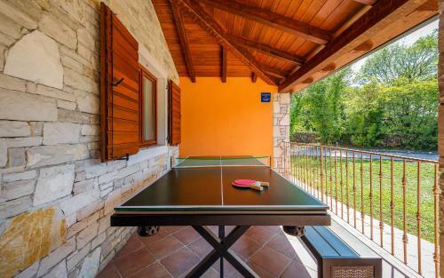 Villa Bacio With Pool, Wine Cellar, Volleyball Field
