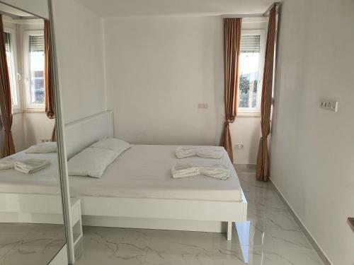 Apartamento Villa Sandy With A Pool