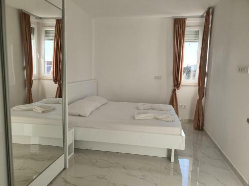 Apartamento Villa Sandy With A Pool