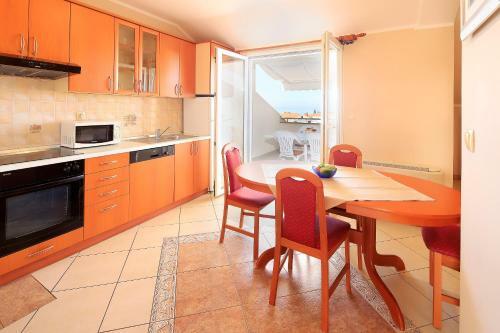 Aparthotel Resort Trcol