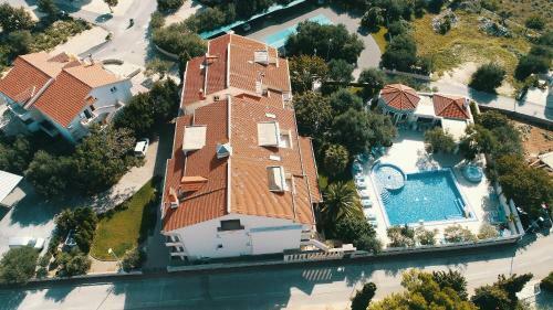 Aparthotel Resort Trcol