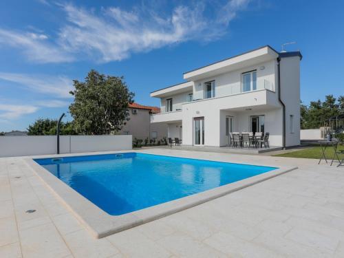 Holiday Home Villa Tonka