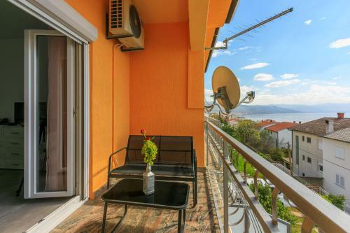 Apartments Leoalemar