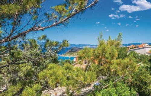 Apartment Ana Omi?alj - Three Bedroom Apartment With Sea View