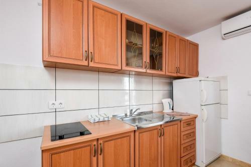 Hostal Villa Vrebac Badem On The Peljesac Peninsula