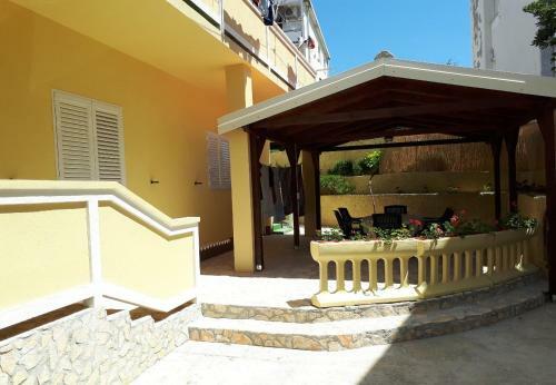 Apartment Amar - 100m From Beach