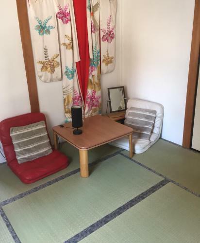 Hostal A La Maison