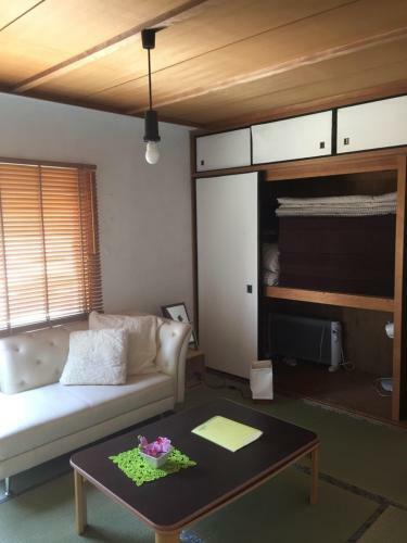 Hostal A La Maison
