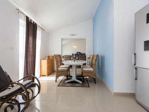 Tranquil Apartment In Podlug With Balcony And Garden