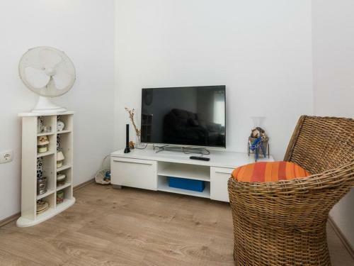 Tranquil Apartment In Podlug With Balcony And Garden