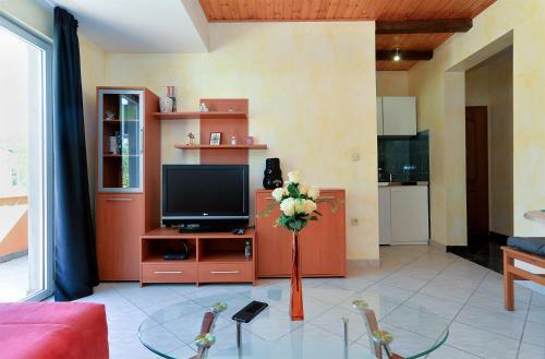 Apartments Mara 1838