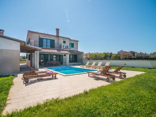 Minimalistically Decorated Villa Pomer With Private Pool And Fenced Yard