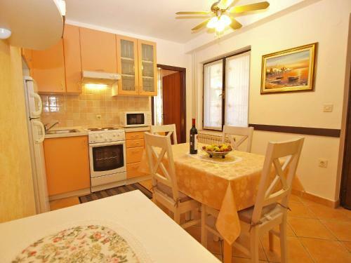 Apartments Veli Maj 1097