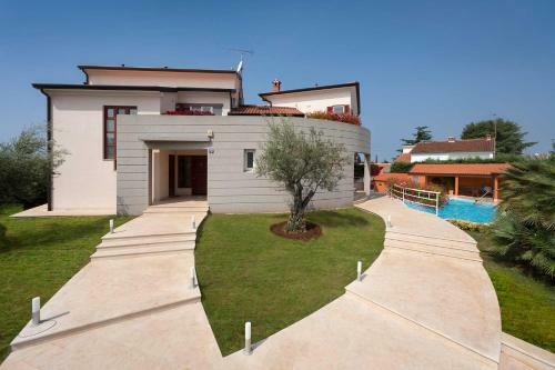 Apartments Veli Maj 1446
