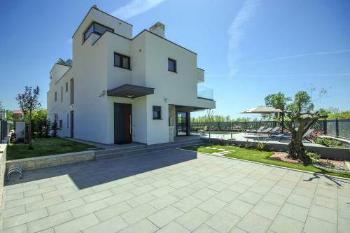 Villa Rose