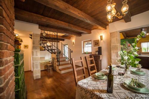 Beautiful Stone Villa Verde