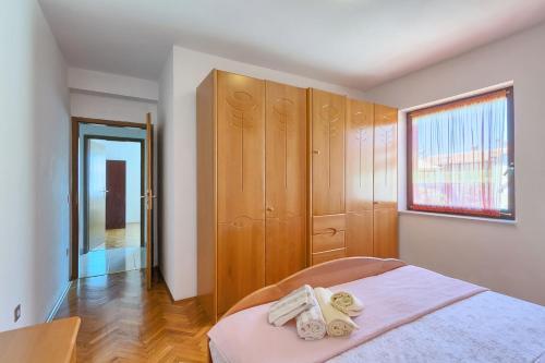 Apartments Bozidar 2035