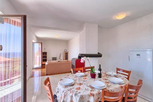 Apartments Bozidar 2035