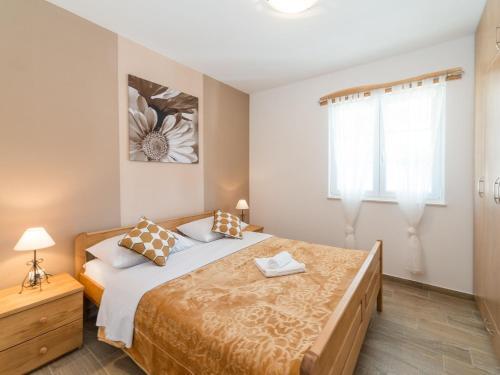 Beautiful Villa In Privlaka With Heated Swimming Pool