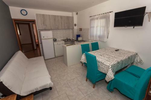 Apartment Adriana On Peaceful Location With Garden