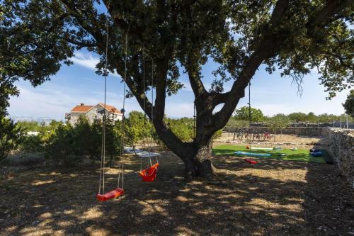 Pucisca Villa Sleeps 2 With Pool Air Con And Wifi