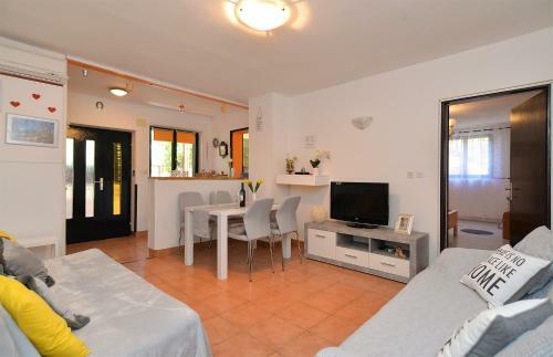 Apartment Dulijana 2042
