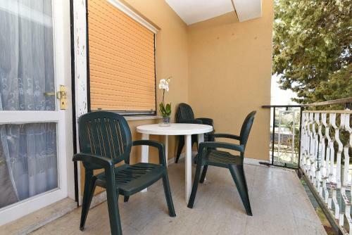 Apartments Josip 74