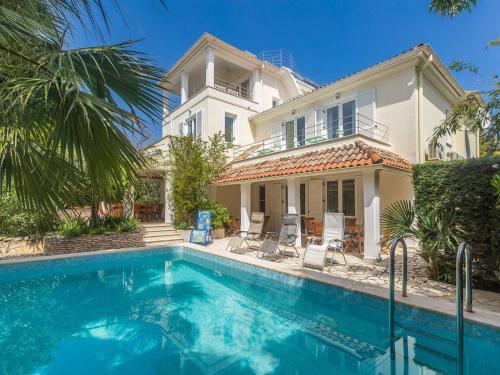 Villa Delux Apartment In Pula With Swimming Pool