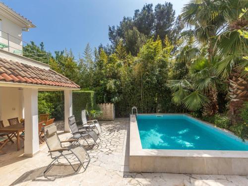 Villa Delux Apartment In Pula With Swimming Pool