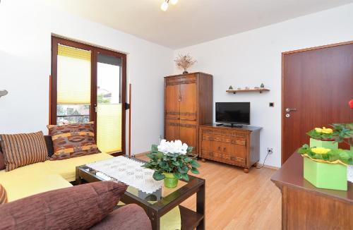 Apartment Mujo 1998