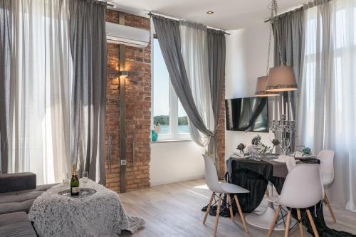 Hostal Luxury Apartments In The City Centre****