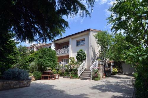 Apartment Rojnic - 3 Bedrooms Apartment