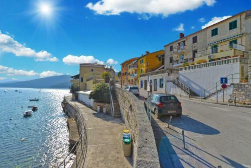 Apartment Riva Rabac 1825