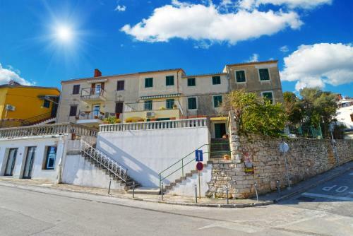 Apartment Riva Rabac 1825