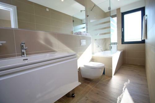 Ravnice Villa Sleeps 8 Pool Air Con Wifi T812194