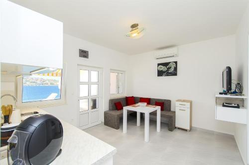 Apartment Mirjana