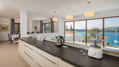 Extra Large Beachfront Luxury Villa
